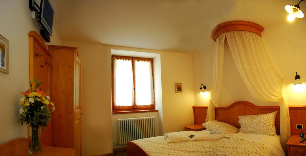 Room & Breakfast Ca Mea Dina Bezzecca Δωμάτιο φωτογραφία