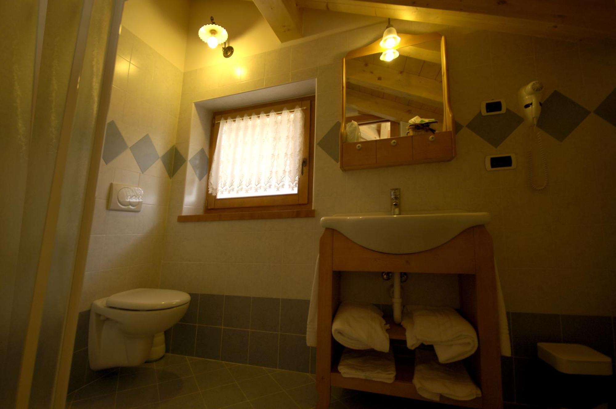 Room & Breakfast Ca Mea Dina Bezzecca Δωμάτιο φωτογραφία